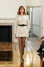 トーガ2025年春夏コレクション - 現代のビジネスウェアに“娯楽”を｜写真13