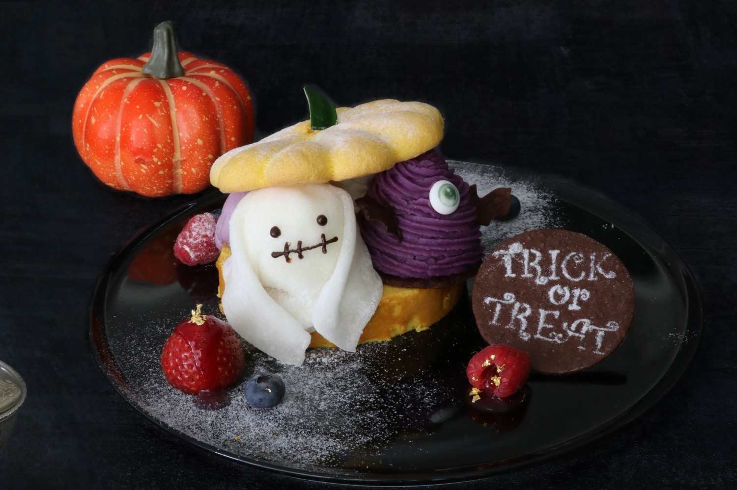 ビスキュイ｜おばけ大福などハロウィン限定スイーツプレート、ヨコハマ グランド インターコンチネンタル ホテルで