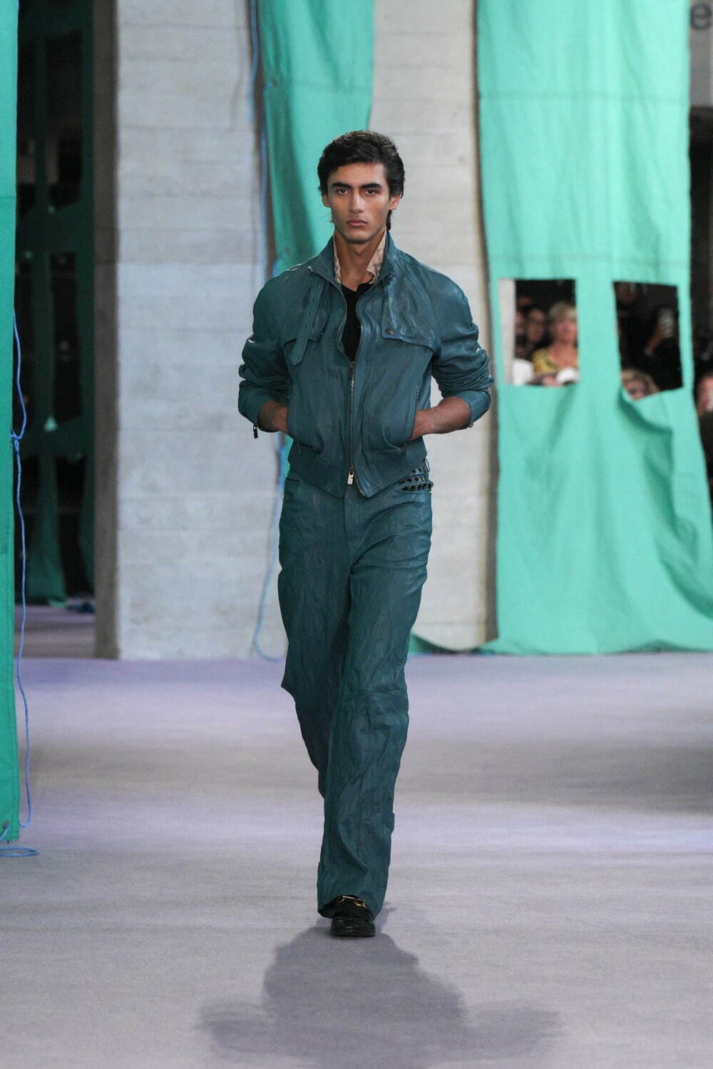 【BURBERRY】バーバリー 2025-2026aw ジーンズ ブルー burberry-s25-002-66e8e2d179bfe.jpg
