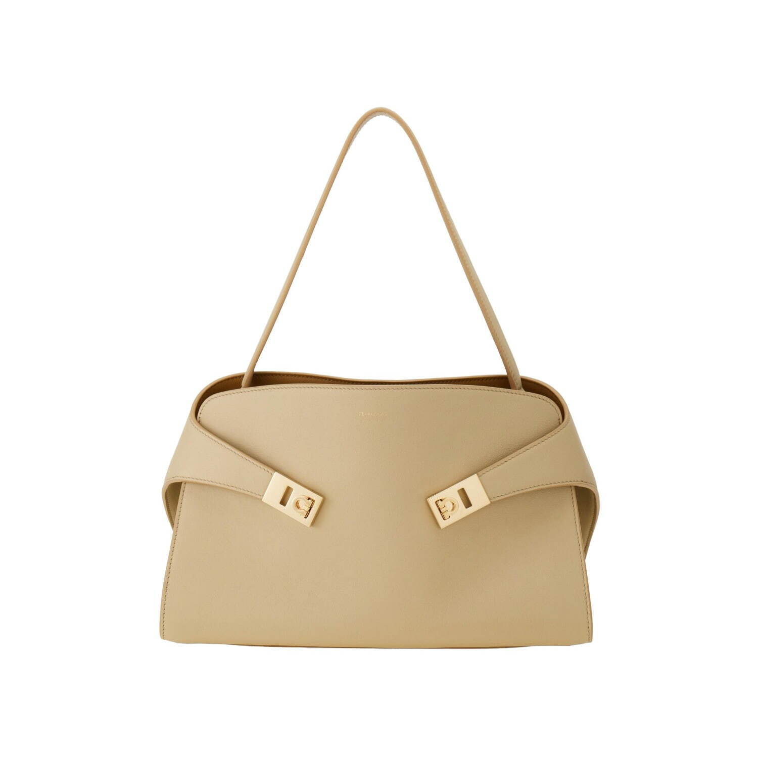 ⭐︎ Ferragamo ⭐︎ リボン付きクラッチバッグ Amazon | フェラガモ(FERRAGAMO) クラッチ・セカンドバッグ