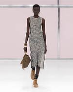 フェンディ2025年春夏ウィメンズコレクション - 1920年代のモダニズムと現在の交錯｜写真12