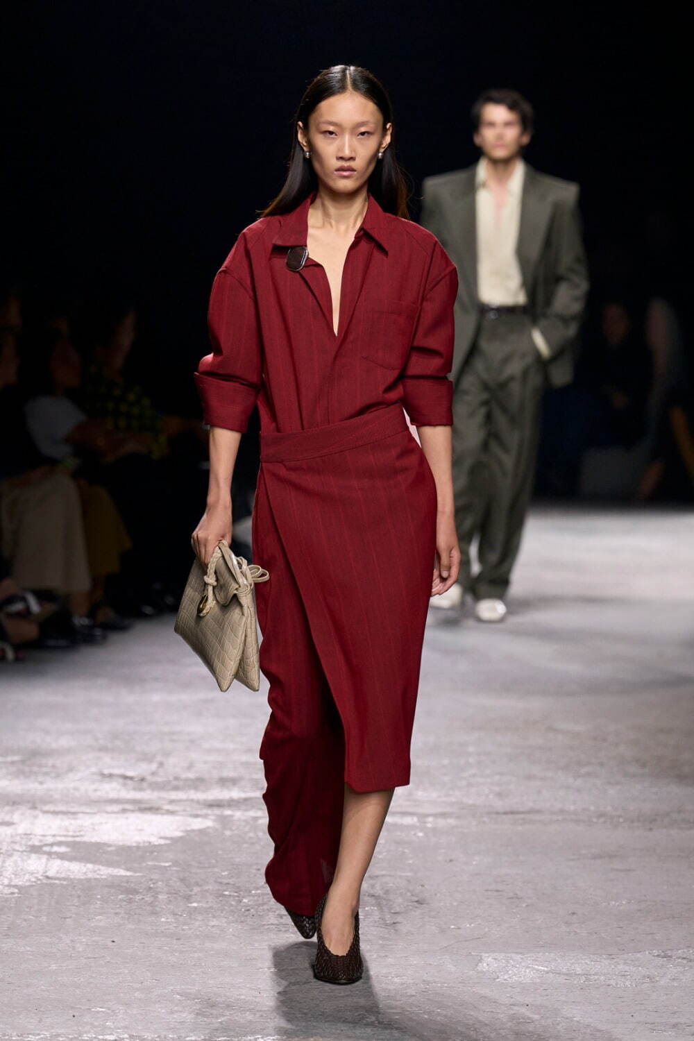 ［25ss新作］BOTTEGA VENETA シャツワンピース レッド ボッテガ・ヴェネタ(BOTTEGA VENETA) 2025年夏ウィメンズ&メンズ