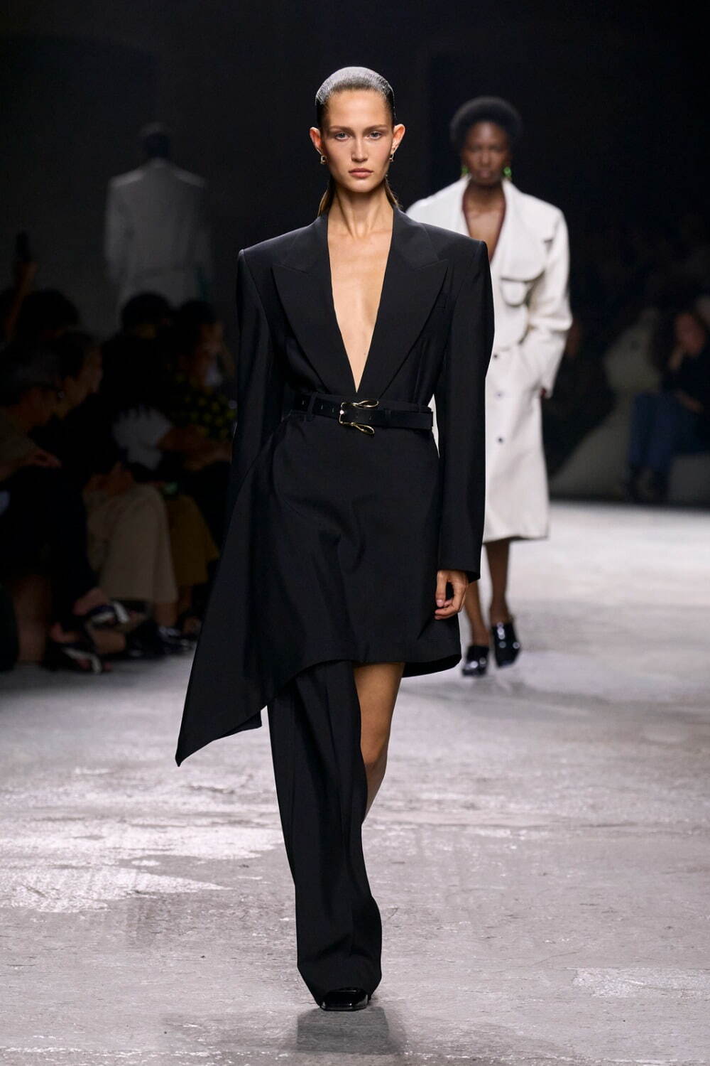 ボッテガ・ヴェネタ(BOTTEGA VENETA) 2025年夏ウィメンズ&メンズ