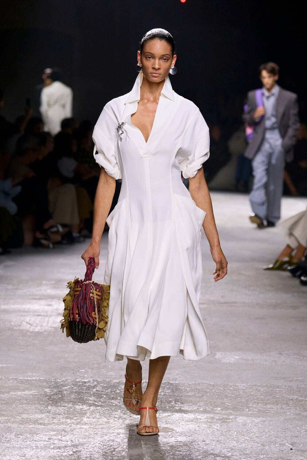 【Bottega Veneta】ボッテガヴェネタ 2025-2026aw コート ボッテガ・ヴェネタ2025年夏コレクション - 子供時代、冒険の