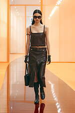 グッチ 2025年春夏ウィメンズコレクション - カジュアルとドレスアップを交差させて｜写真12