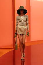 グッチ 2025年春夏ウィメンズコレクション - カジュアルとドレスアップを交差させて｜写真32