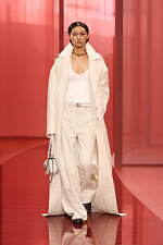 グッチ 2025年春夏ウィメンズコレクション - カジュアルとドレスアップを交差させて｜写真51