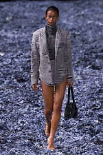 ディーゼル 2025年春夏コレクション - 様々な表情に進化するデニム、“高み”の追求と実践｜写真10