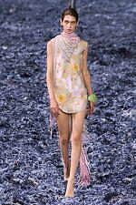 ディーゼル 2025年春夏コレクション - 様々な表情に進化するデニム、“高み”の追求と実践｜写真24