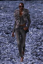 ディーゼル 2025年春夏コレクション - 様々な表情に進化するデニム、“高み”の追求と実践｜写真28