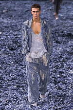 ディーゼル 2025年春夏コレクション - 様々な表情に進化するデニム、“高み”の追求と実践｜写真31