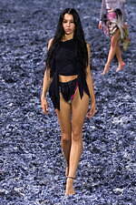 ディーゼル 2025年春夏コレクション - 様々な表情に進化するデニム、“高み”の追求と実践｜写真62