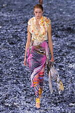 ディーゼル 2025年春夏コレクション - 様々な表情に進化するデニム、“高み”の追求と実践｜写真67