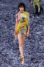 ディーゼル 2025年春夏コレクション - 様々な表情に進化するデニム、“高み”の追求と実践｜写真68