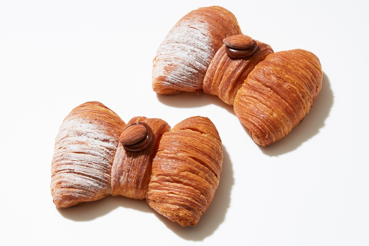 ハンバーガー｜名古屋タカシマヤ「パンフェスティバル」カカオ入りバーガーや“リボン型”創作パンなど約600種が集結