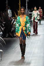 エトロ 2025年春夏ウィメンズコレクション - 創造の旅｜写真24