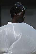 アンリアレイジ 2025年春夏コレクション - 生み出し纏う風｜写真11