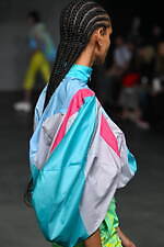 アンリアレイジ 2025年春夏コレクション - 生み出し纏う風｜写真24