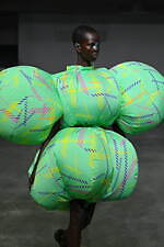 アンリアレイジ 2025年春夏コレクション - 生み出し纏う風｜写真35