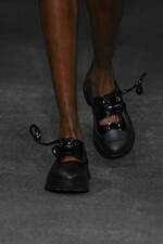 アンリアレイジ 2025年春夏コレクション - 生み出し纏う風｜写真37