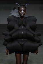 アンリアレイジ 2025年春夏コレクション - 生み出し纏う風｜写真71