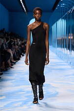 ディオール 2025年春夏ウィメンズコレクション - ファッションの原点、服と身体の関係性を追求｜写真7