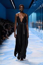 ディオール 2025年春夏ウィメンズコレクション - ファッションの原点、服と身体の関係性を追求｜写真70