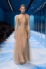 ディオール 2025年春夏ウィメンズコレクション - ファッションの原点、服と身体の関係性を追求｜写真81