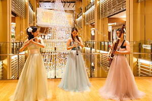 東京ミッドタウンの24年イルミネーション、シャボン玉＆雪のふんわり舞う演出や幻想的な光｜写真18