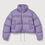 「レディースダウンジャケット2024」高級ダウンブランドのきれいめアウターや“暖かい”高機能コート｜写真16