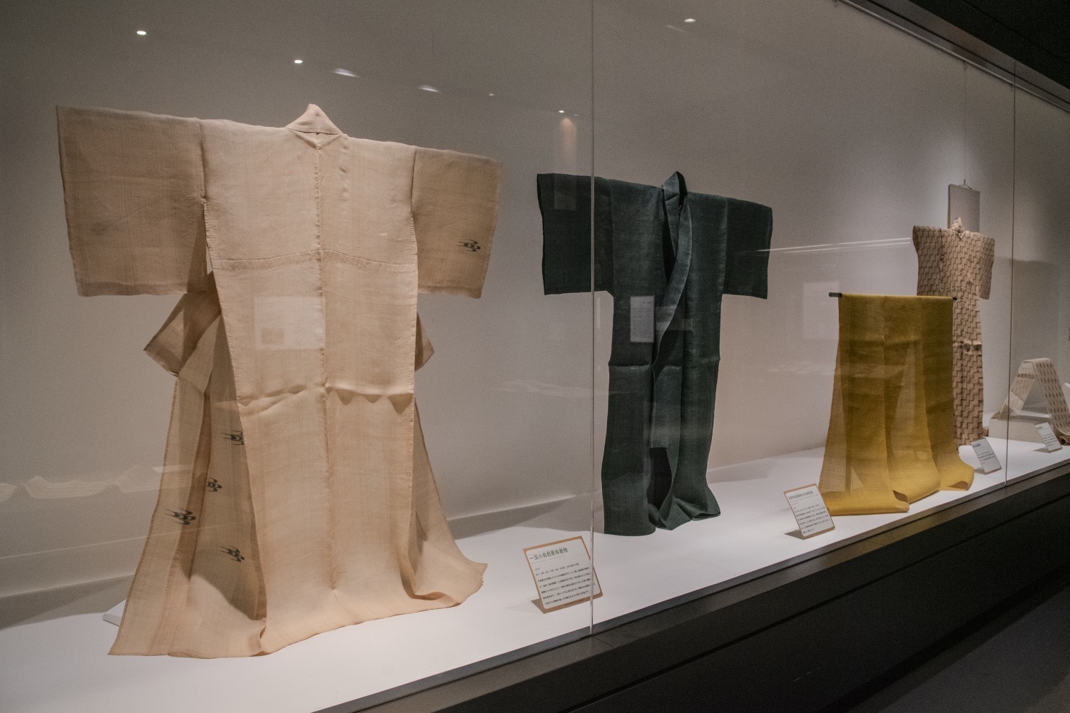 沖縄｜「芭蕉布展」沖縄県立博物館・美術館で - 沖縄の織物“芭蕉布”の衣服を紹介、背景にある暮らしと文化も