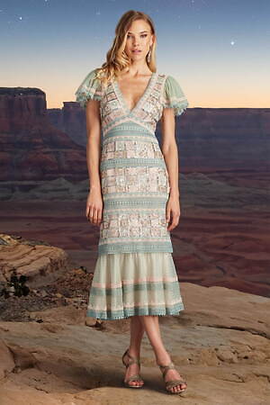 タダシ ショージ(TADASHI SHOJI) 2025年春夏ウィメンズコレクション  - 写真13