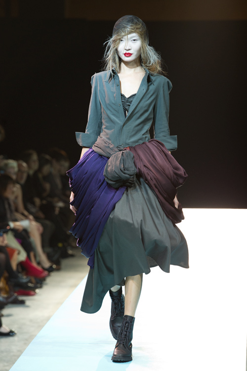 ヨウジヤマモト(Yohji Yamamoto) 2011年春夏ウィメンズコレクション  - 写真41