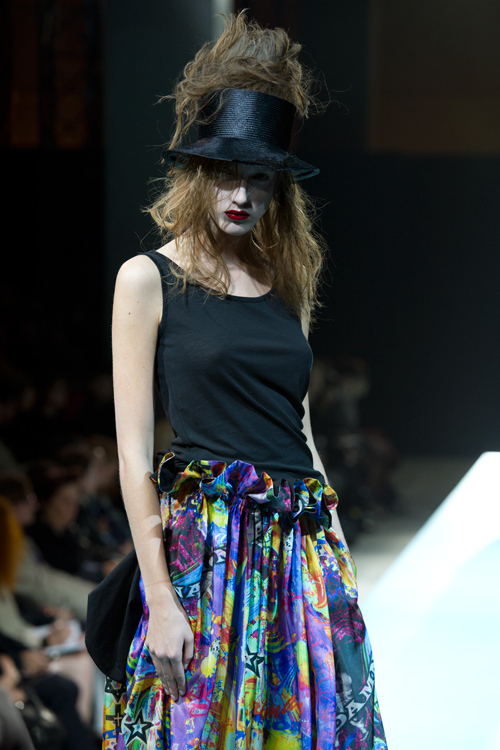 ヨウジヤマモト(Yohji Yamamoto) 2011年春夏ウィメンズコレクション  - 写真59