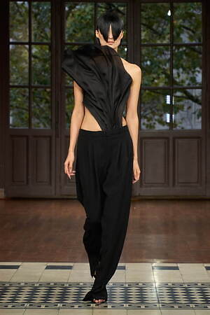 ミュグレー(MUGLER) 2025年春夏ウィメンズコレクション  - 写真28