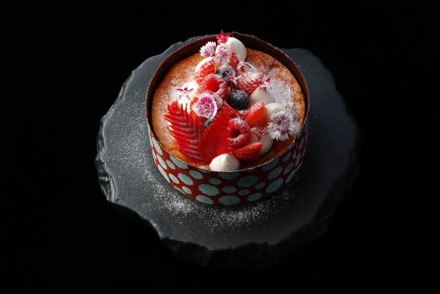「ザ・カハラ・フロマージュ(THE KAHALA FROMAGE)」直径12cm 7,560円
※限定40個