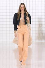 クロエ 2025年夏コレクション - 過ぎ去ってはまた訪れる幻想的な夏｜写真36