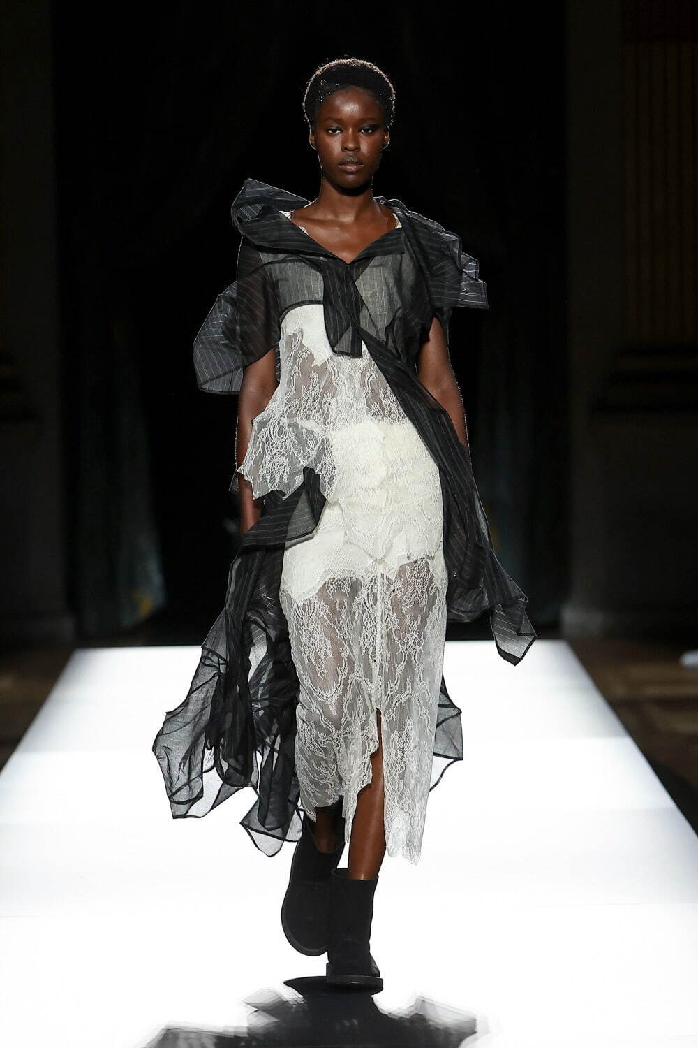 ヨウジヤマモト 2025年春夏｜ ワンピース