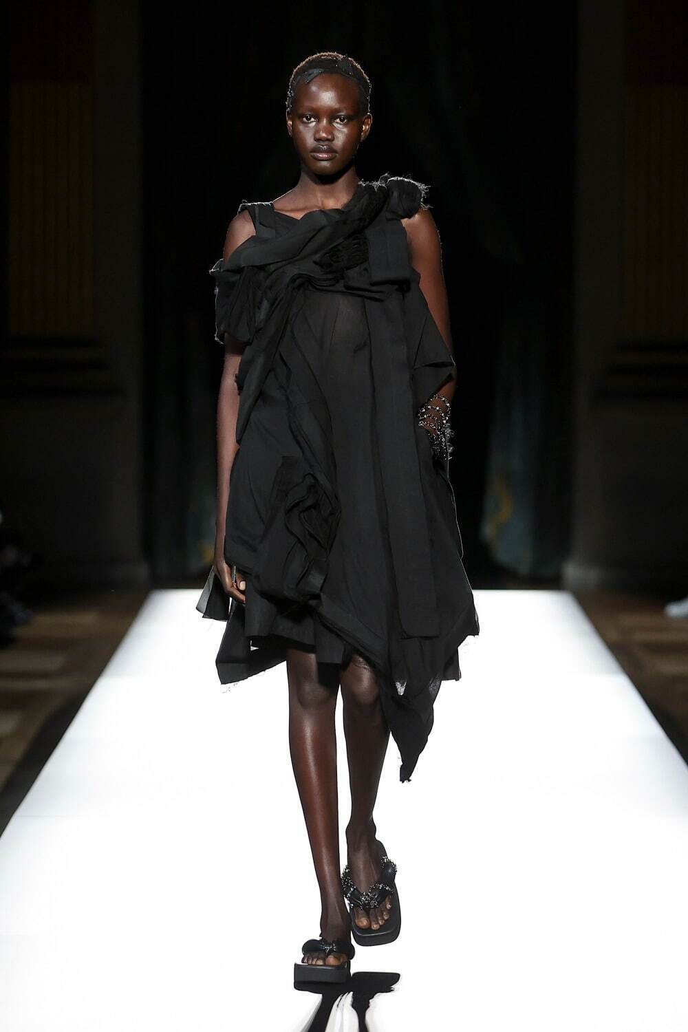 ヨウジヤマモト 2025年春夏｜ ワンピース