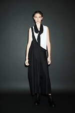 Y's 2025年春夏コレクション - ノスタルジーを新鮮に解釈｜写真23