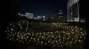 六本木ヒルズ2024年クリスマス、“白銀の世界”の「けやき坂イルミネーション」やクリスマスマーケット｜写真6