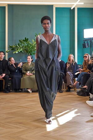 カルヴェン(CARVEN) 2025年春夏ウィメンズコレクション  - 写真7