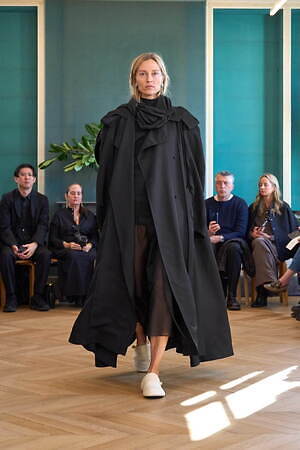 カルヴェン(CARVEN) 2025年春夏ウィメンズコレクション  - 写真22