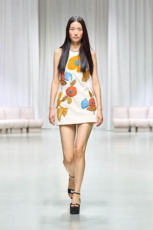 レオナール(LEONARD) 2025年春夏ウィメンズコレクション  - 写真12