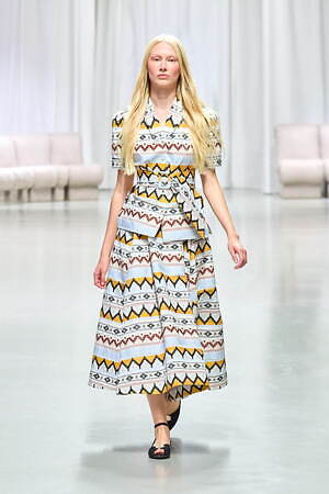 レオナール(LEONARD) 2025年春夏ウィメンズコレクション  - 写真17