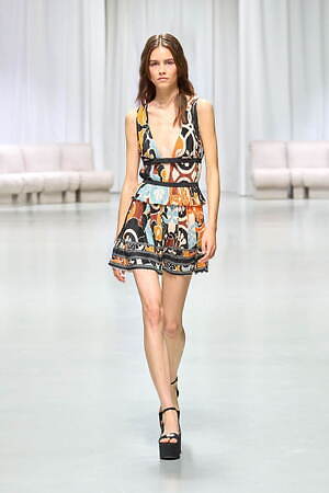 レオナール(LEONARD) 2025年春夏ウィメンズコレクション  - 写真5