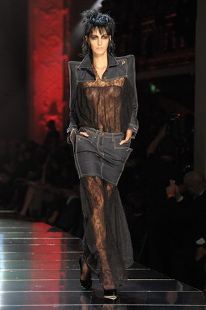 ジャン ポール ゴルチエ(Jean-Paul Gaultier)のロックな2011年春夏コレクション : パリ・ファッション・ウィーク｜写真9