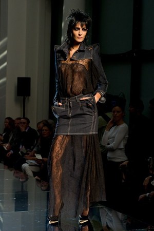 ジャン ポール ゴルチエ(Jean-Paul Gaultier)のロックな2011年春夏コレクション : パリ・ファッション・ウィーク｜写真10
