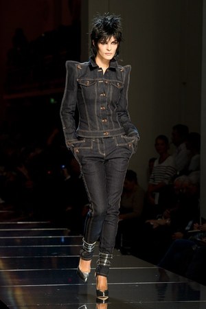 ジャン ポール ゴルチエ(Jean-Paul Gaultier)のロックな2011年春夏コレクション : パリ・ファッション・ウィーク｜写真12