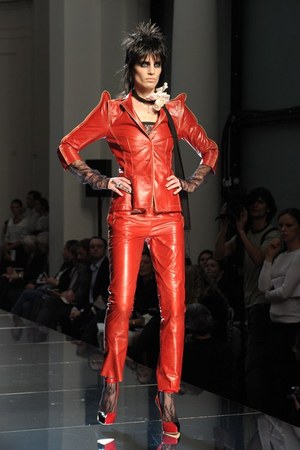 ジャン ポール ゴルチエ(Jean-Paul Gaultier)のロックな2011年春夏コレクション : パリ・ファッション・ウィーク｜写真15